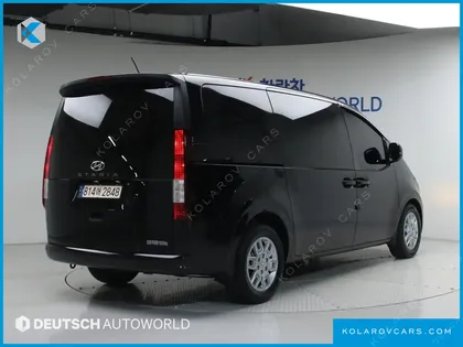 HYUNDAI STARIA CARGO 5-SEATER