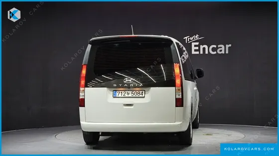 HYUNDAI STARIA TOURER 11-SEATER