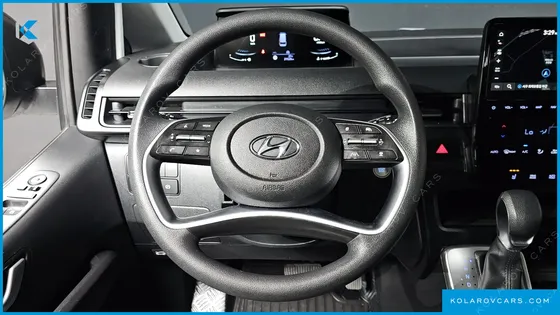 HYUNDAI STARIA TOURER 11-SEATER