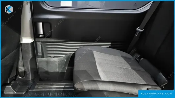 HYUNDAI STARIA TOURER 11-SEATER