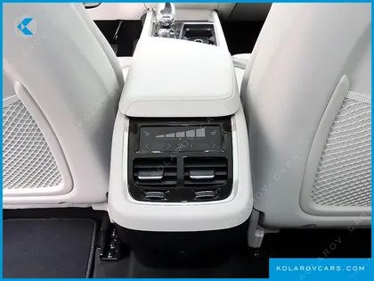 VOLVO XC60 B5 ULTRA BRIGHT