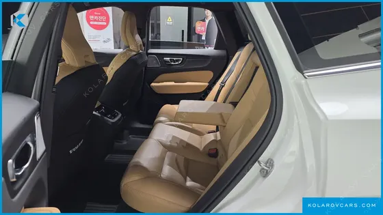 VOLVO XC60 B6 INSCIRTION