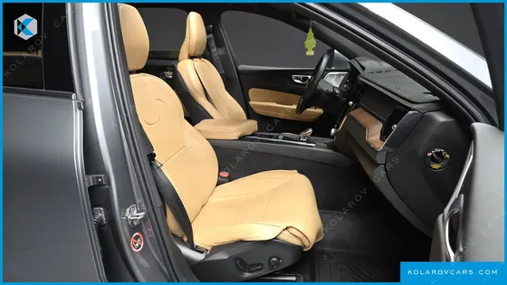 VOLVO XC60 B5 INSCRIPTION