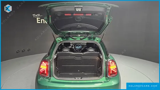 MINI COOPER CLASSIC PLUS LAUNCH PACK