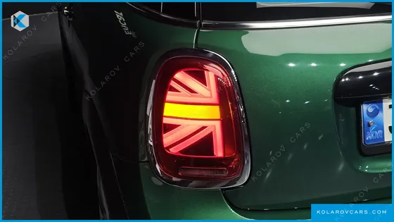 MINI COOPER CLASSIC PLUS LAUNCH PACK