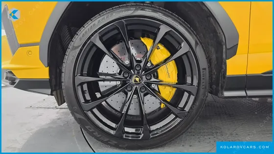 LAMBORGHINI URUS 4.0 V8 S