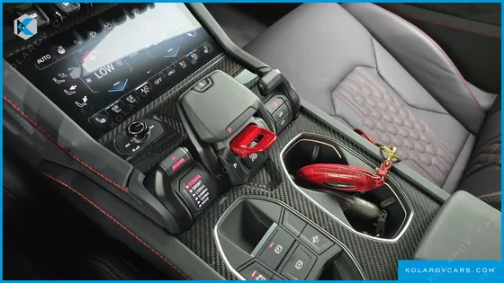 LAMBORGHINI URUS 4.0 V8 SE