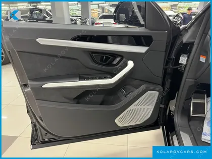 LAMBORGHINI URUS 4.0 V8 SE