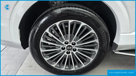 HYUNDAI PALISADE GASOLINE 2.5T 2WD 9-SEATER