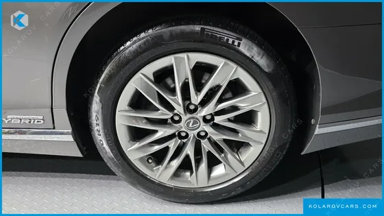 LEXUS LS 3.5 LUXURY AWD