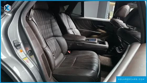 LEXUS LS 3.5 LUXURY AWD