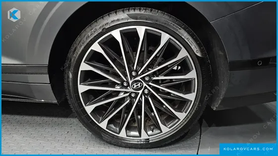 HYUNDAI GRANDEUR CALLIGRAPHY