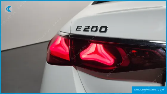 MERCEDES E-CLASS E200 AVANTGARDE