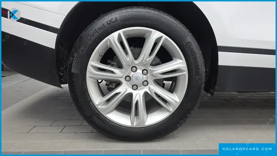 LAND ROVER RANGE ROVER VELAR 2.0 D240 SE