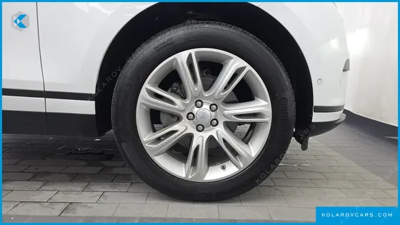 LAND ROVER RANGE ROVER VELAR 2.0 D240 SE