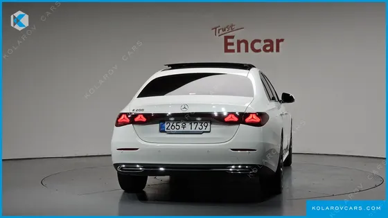 MERCEDES E-CLASS E200 AVANTGARDE