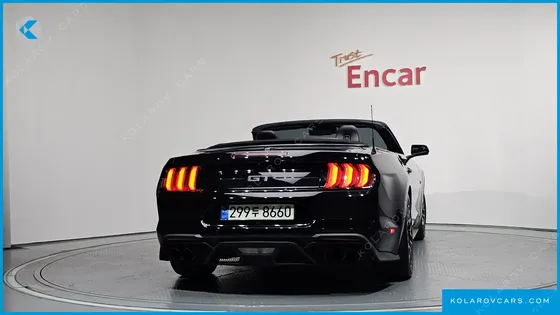 FORD MUSTANG GT CONVERTIBLE
