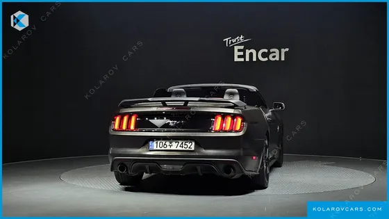 FORD MUSTANG CONVERTIBLE