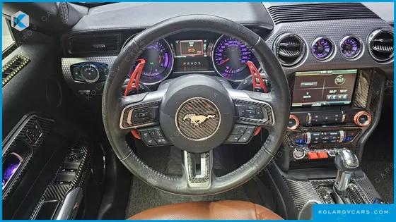 FORD MUSTANG CONVERTIBLE