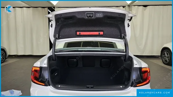 VOLVO S90 B6 AWD ULTRA BRIGHT