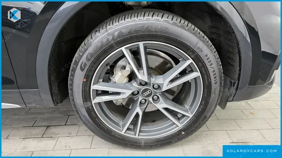 AUDI Q5 45 TFSI QUATTRO