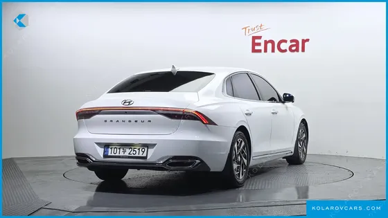 HYUNDAI GRANDEUR EXCLUSIVE