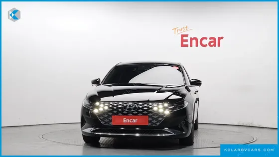 HYUNDAI GRANDEUR LE BLANC