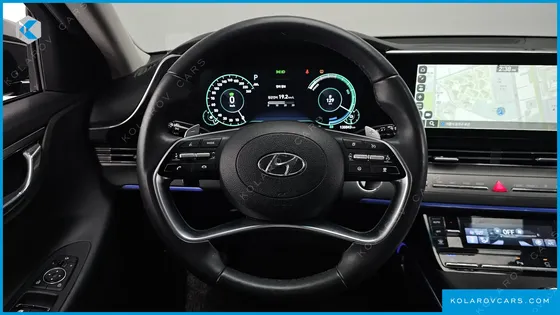 HYUNDAI GRANDEUR LE BLANC