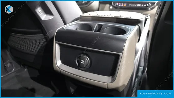 KIA CARNIVAL HEV 9SEATER NOBLESS