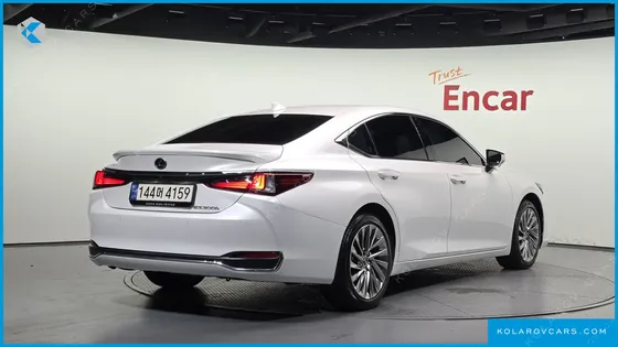 LEXUS ES EXECUTIVE