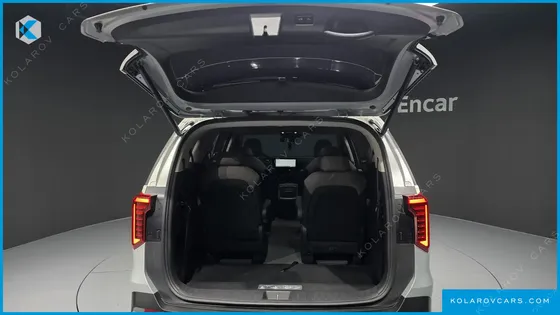 KIA CARNIVAL GASOLINE 9-SEATER PRESTIGE