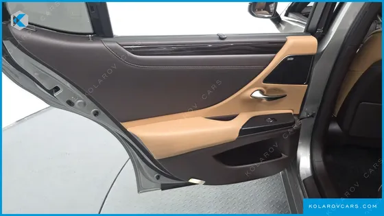 LEXUS ES EXECUTIVE