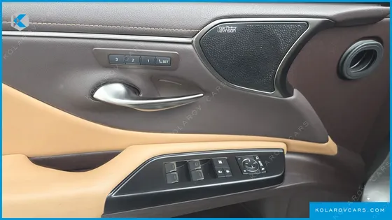 LEXUS ES EXECUTIVE