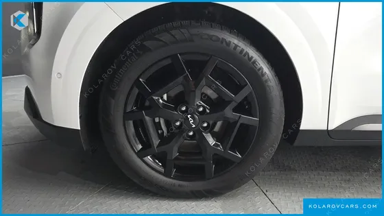 KIA CARNIVAL GASOLINE 9-SEATER GRAVITY