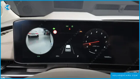 KIA CARNIVAL GASOLINE 9-SEATER GRAVITY