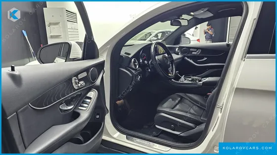 MERCEDES GLC-CLASS GCL300 4MATIC COUPE