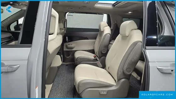 KIA CARNIVAL 9-SEATER GRAVITY