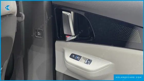 KIA CARNIVAL 9-SEATER GRAVITY