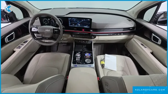KIA CARNIVAL GASOLINE 7-SEATER HI LIMOUSINE