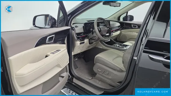 KIA CARNIVAL GASOLINE 7-SEATER HI LIMOUSINE