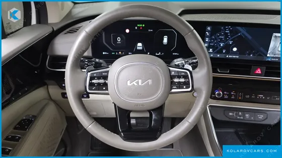 KIA CARNIVAL GASOLINE 9-SEATER HI LIMOUSINE