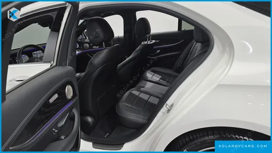 MERCEDES E-CLASS E220D 4MATIC AMG LINE
