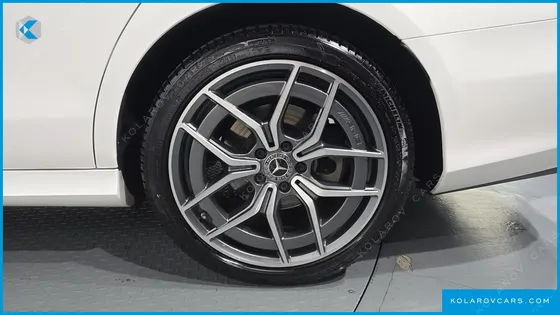 MERCEDES E-CLASS E220D 4MATIC AMG LINE