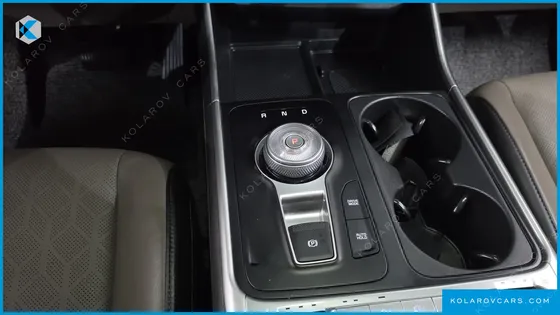 KIA CARNIVAL HEV 9 SEATER PRESTIGE