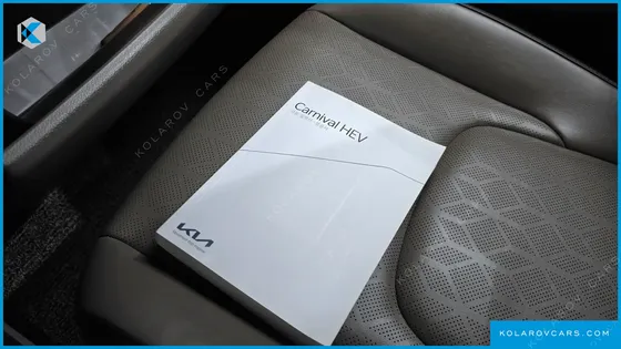 KIA CARNIVAL HEV 9 SEATER PRESTIGE