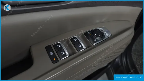 KIA CARNIVAL HEV 9 SEATER PRESTIGE