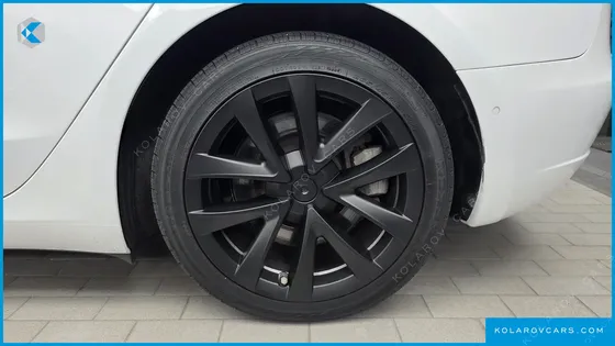 TESLA MODEL 3 LONG RANGE AWD