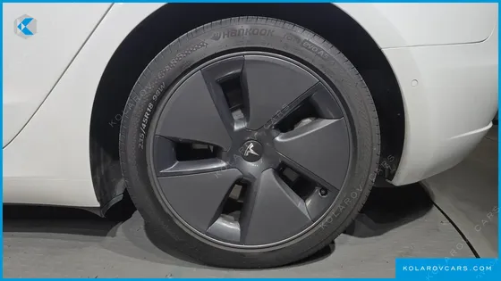 TESLA MODEL 3 LONG RANGE AWD