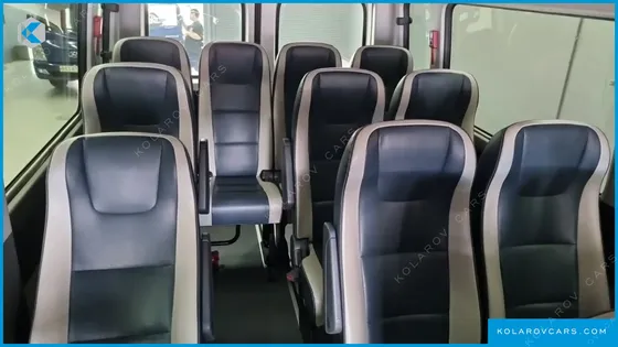 HYUNDAI SOLATI 15-SEATER