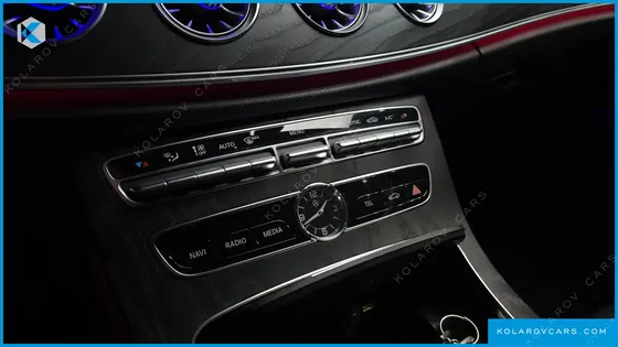 MERCEDES E-CLASS E220D CABRIOLET